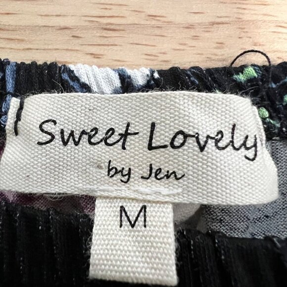 Sweet Lovely Off Shoulder Short Sleeve Floral A-Line Dress Black/Multi Medium - Picture 8 of 9